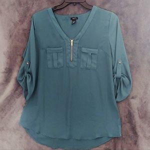 Rue 21 BlouseV- Neck W/ Zipper